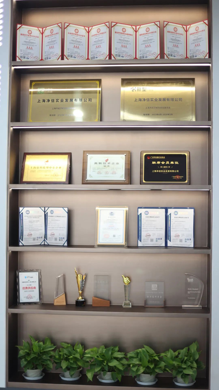 1728544416119340.jpg 1728544416119340.jpg